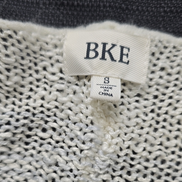 BKE Black and Cream Knit Sweater - Picture 2 of 12